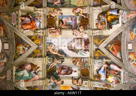 Creazione di Adamo, meglio conosciuto dettaglio il soffitto della Cappella Sistina dipinta da Michelangelo, Vaticano, Roma , Lazio , Italia , Eur Foto Stock