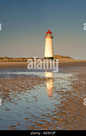 Talacre Lighthouse, Punto di Ayr, Flintshire, Galles del Nord, Regno Unito Foto Stock