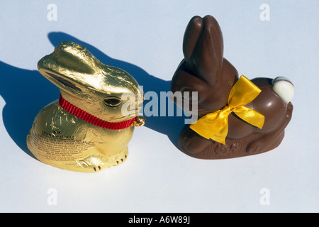 Conigli pasquali cioccolato Foto Stock