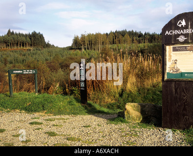 KILMARTIN GLEN Argyll and Bute Scozia UK Ottobre Achnabreck sito preistorico di incisioni rupestri risalenti 3000BC Foto Stock