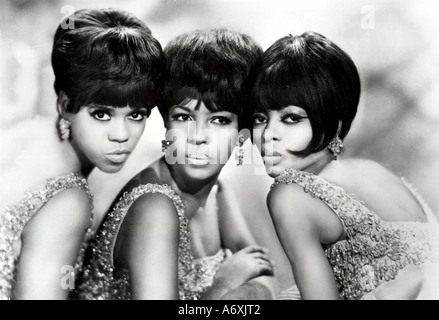 SUPREMES foto promozionale di noi del gruppo vocale linea originale fino a 1964. Da sinistra : Firenze Ballard, Maria Wilson, Diana Ross Foto Stock