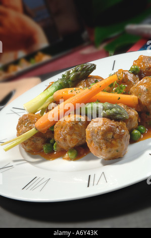 Le polpette di carne con verdure Foto Stock