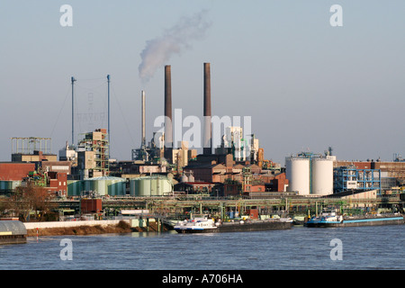 Vista del l'impianto farmaceutico di una Germania 's maggiori società Bayer Foto Stock