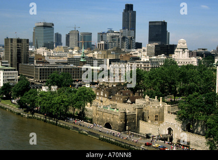 Torre di castello skyline di Londra Gherkin bank Thames Foto Stock