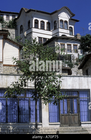 L'Europa, Albania, Berat. Turco case di stile Foto Stock