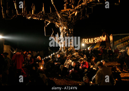 Una scultura in memoria di Joe Strummer al Glastonbury festival Foto Stock