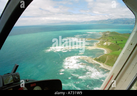 Vista aerea di Kaikoura dal cockpit di Kaikoura Whalewatch elicottero Isola del Sud della Nuova Zelanda Foto Stock