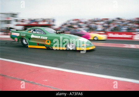 Divertente corsa automobilistica Quaker State olio scarica di adrenalina rischio estremo pericolo alcol metilico Foto Stock