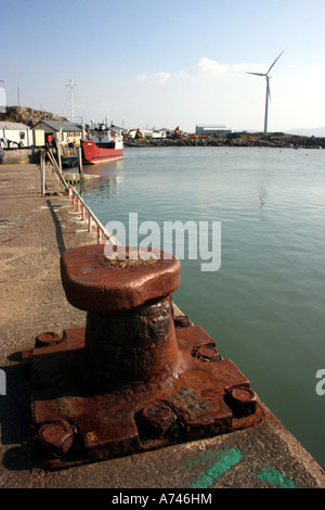 Il Quayside a Burtonport Harbour, County Donegal, Repubblica di Irlanda Foto Stock