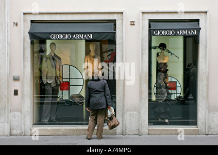 Giorgio Armani shop Via Condotti Roma Italia Europa Foto stock Alamy