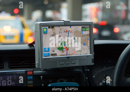 Sistema GPS in un taxi di Tokyo Foto Stock