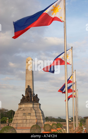 Philippine bandiere al Rizal Memorial Foto Stock