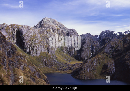 Il lago di Harris collina conica Il Routeburn via Mt Aspiring National Park Isola del Sud della Nuova Zelanda Foto Stock