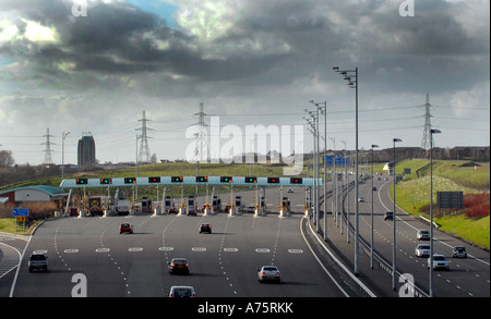 La M6 TOLL ROAD CABINE DI PAGAMENTO AL CASELLO PLAZA A GRANDE WYRLEY VICINO A CANNOCK, STAFFORDSHIRE,Inghilterra.UK Foto Stock