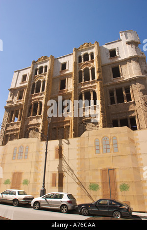 Edificio danneggiato in guerra il centro cittadino di Beirut Libano Foto Stock