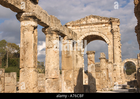 Arco di trionfo eretti durante il periodo romano nel pneumatico, Libano Foto Stock