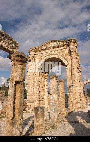 Arco di trionfo eretti durante il periodo romano nel pneumatico, Libano Foto Stock