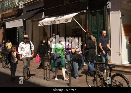 La Francia. Tolosa. Shopping street St Antoine du T vicino a Place St Georges. Foto Stock