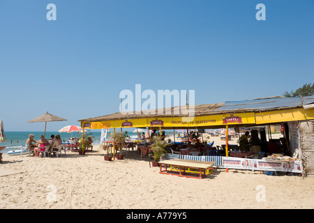 Capanna sulla spiaggia di Mobor Beach, Colva, Goa Sud, Goa, India Foto Stock