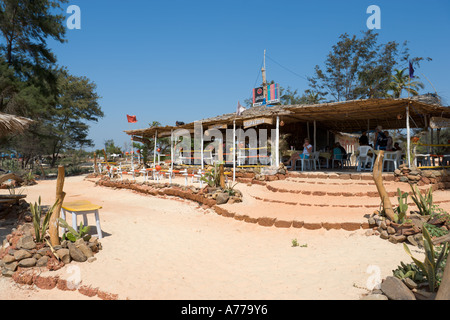 Capanna sulla spiaggia di Mobor Beach, Colva, Goa Sud, Goa, India Foto Stock