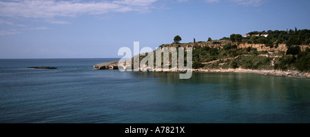 Un promontorio vicino a Pesada l'isola di Cefalonia in Grecia Foto Stock