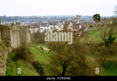 Regno Unito Galles Gwent Chepstow città dal Castello Foto Stock