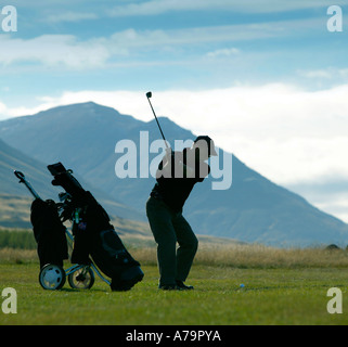 Giocare a golf, Akureyri il nord dell'Islanda Foto Stock