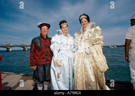 Reenactors nominato ogni anno per rappresentare la storica famiglia reale spagnola a St Augustine, Florida USA Foto Stock