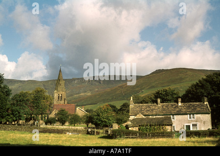 Regno Unito Derbyshire Edale Village inizio di Pennine Way a lunga distanza a piedi Foto Stock
