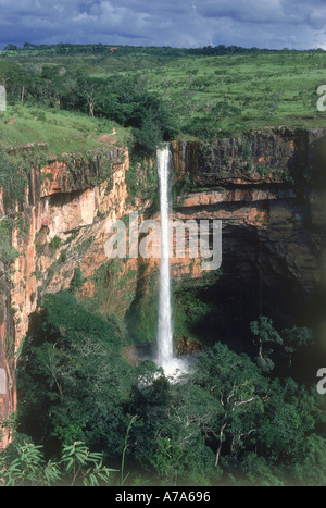 Cascata veu de noiva chapada nationalpark stato del Mato Grosso del Brasile Foto Stock