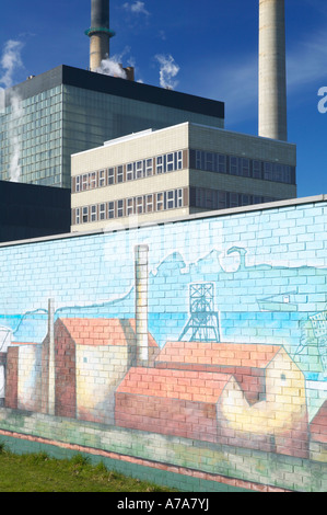 Murale di Andrew scadente sulle pareti del Cockenzie Power Station, Cockenzie e Port Seton, East Lothian, Scozia, Regno Unito Foto Stock