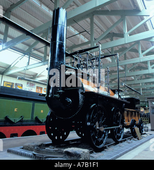 George Stephenson ferroviaria del motore 'Cammina', Centro ferroviario, Darlington, County Durham, Inghilterra, Regno Unito. Foto Stock