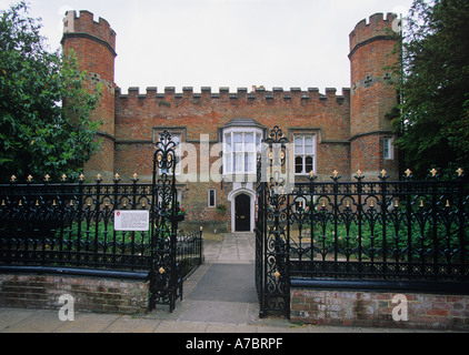 Abbey House sul sito di St Marys Abbey ora la residenza ufficiale del sindaco di Winchester Hampshire INGHILTERRA Foto Stock