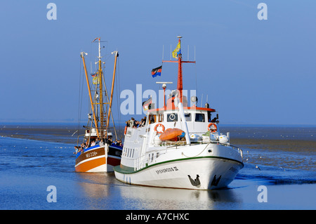 Nave traghetto Neuharlingersiel Foto Stock
