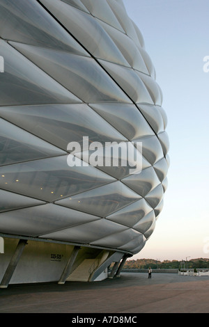 Monaco di Baviera, GER, 12. Ottobre 2005 - Facciata di Monaco di Baviera Allianz-Arena Foto Stock