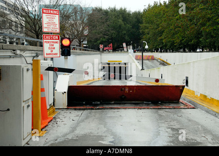 Barriere per parcheggi per il Tallahassee Florida State Capitol Building Foto Stock