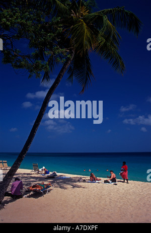 Persone, turisti, spiaggia, Grand Anse Beach, Grand Anse Bay, Grenada, West Indies Foto Stock