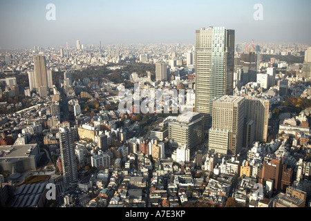 Elevato livello dell'antenna obliqua panorama a nord-ovest di Tokyo City View in Roppongi Hills Mori Tower Giappone Asia Foto Stock