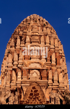 Prang, Wat Rajaburana, città storica di Ayutthaya, al parco storico di Ayutthaya, Thailandia, Sud-est asiatico, in Asia Foto Stock