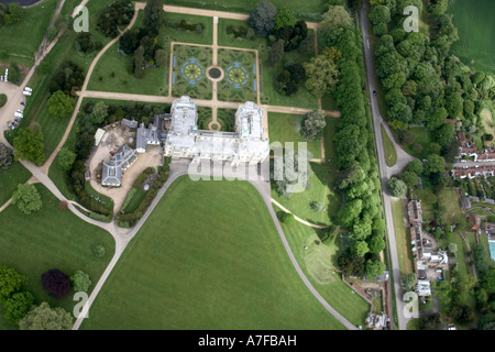 Elevato livello obliquo di vista aerea a sud est di Audley End House Audley End ad ovest di Saffron Walden Essex CB10 Foto Stock