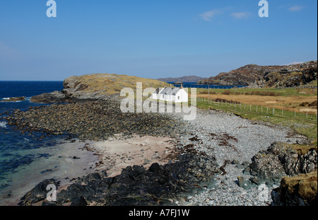 White House sul punto in Clashnessie Bay in Sutherland Nord Ovest Highland Scozia Foto Stock