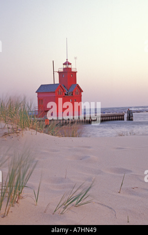 NA, STATI UNITI D'AMERICA, Michigan, Contea di Ottawa, Olanda, Big Red Holland faro Foto Stock