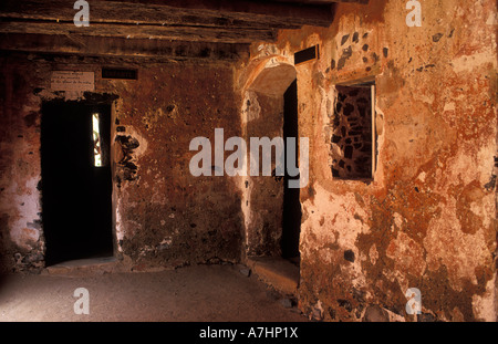 Dungeon in la Maison des esclaves slave house è stato costruito nel 1786 e rinnovato nel 1990 isola di Goree Senegal Foto Stock