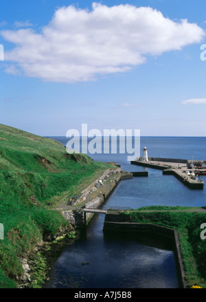 dh Harbour LYBSTER CAITHNESS Scottish Lighthouse Quayside Mare del Nord villaggio di pescatori porto molo Highlands costa 500 scozia costa Foto Stock