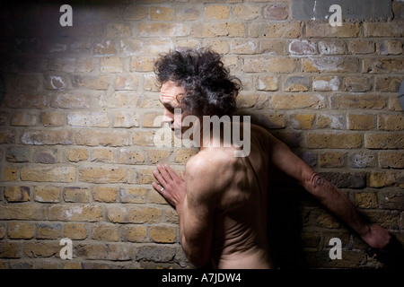 Ritratto di un uomo di mezza età con un depresso e nevrotica look, keith richard doppio Foto Stock