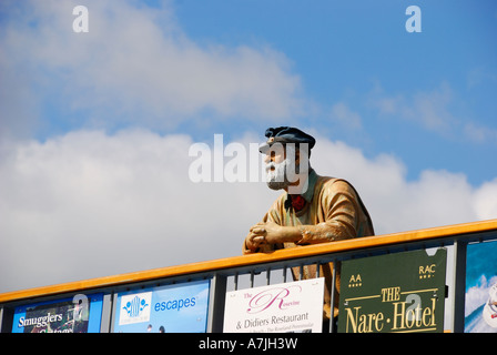 Legno scolpito la figura del nuovo re Harry Ferry Cornwall Regno Unito Foto Stock