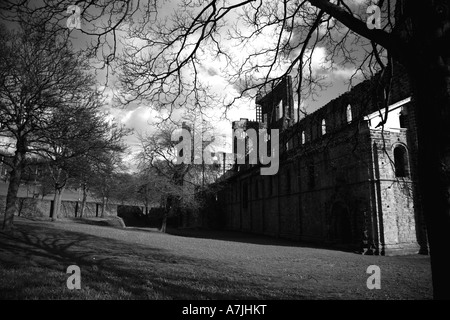 Abbazia di Kirkstall e motivi presi in bianco e nero Foto Stock