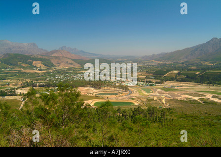 Il bellissimo paesaggio della Valle di Franschhoek area vinicola del Sud Africa Foto Stock