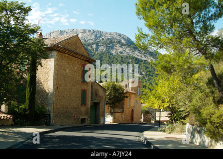 Cerca su tetti a Les Dentelles de Montmirail Foto Stock