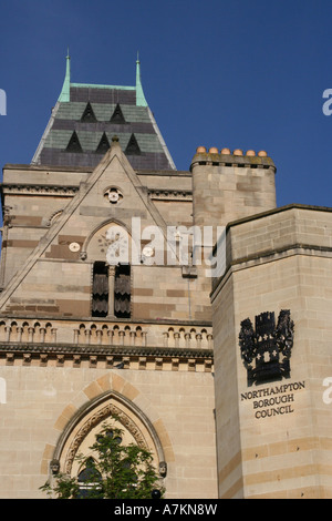 Northampton City Centre Borough uffici del consiglio la mattina presto dal centro città Inghilterra uk gb Foto Stock